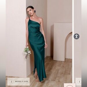 Emerald green bridesmaid dress from Revelry